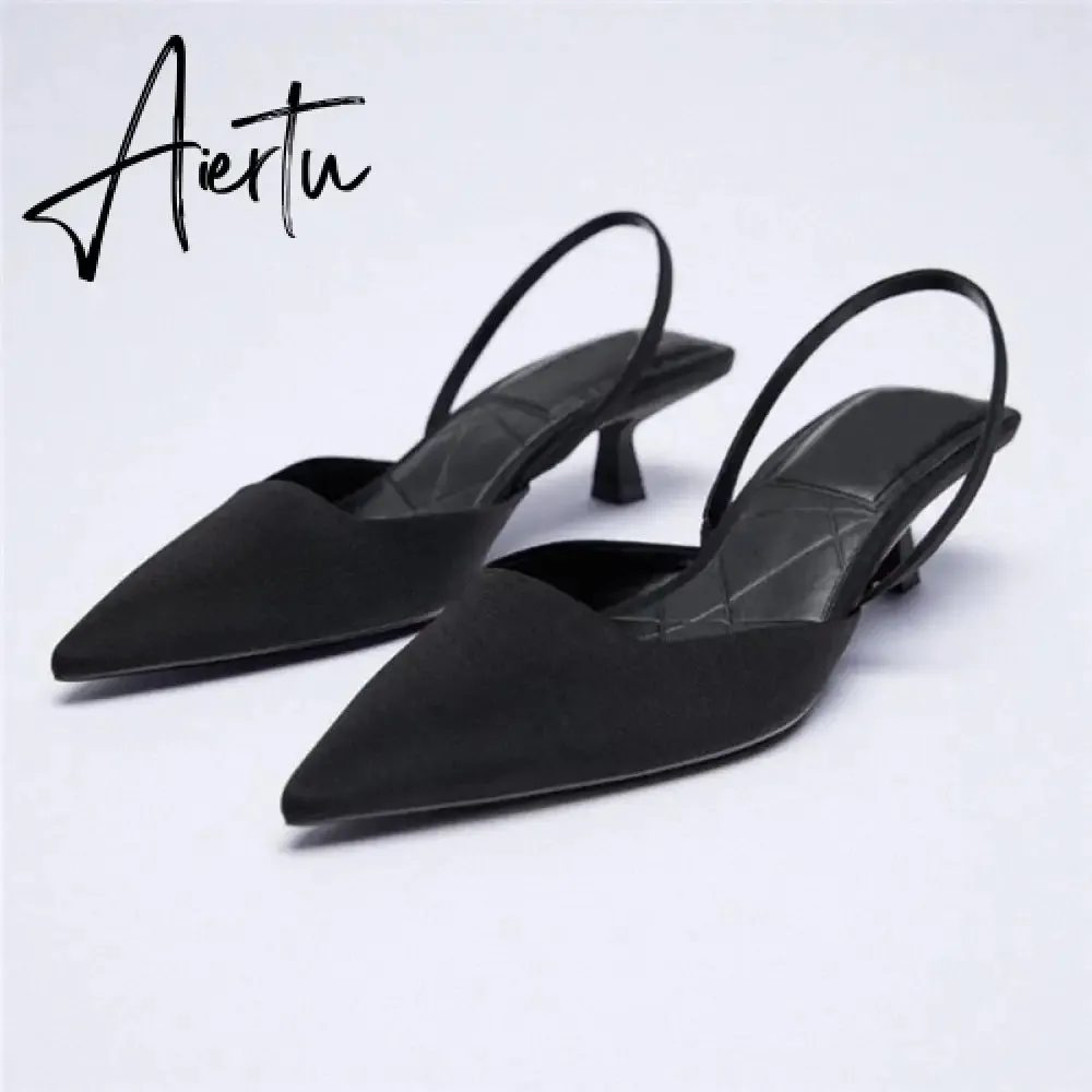 Aiertu Summer New Women's Sandals Closed Toe Green Single Shoes With Thin Heel Mid-heeled Fashion Hollow Pointed Toe Women Shoes