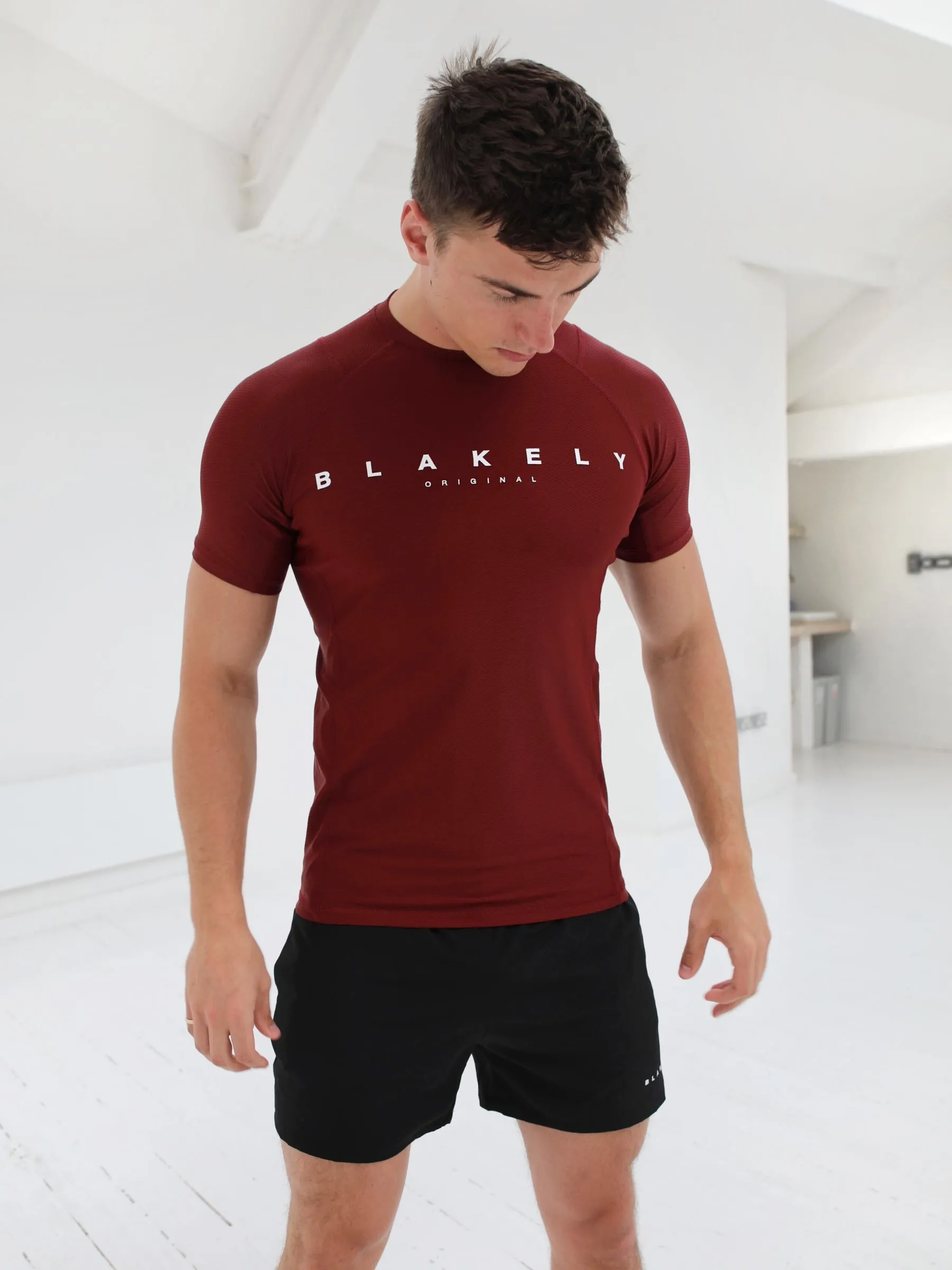 Apex Gym T-Shirt - Burgundy