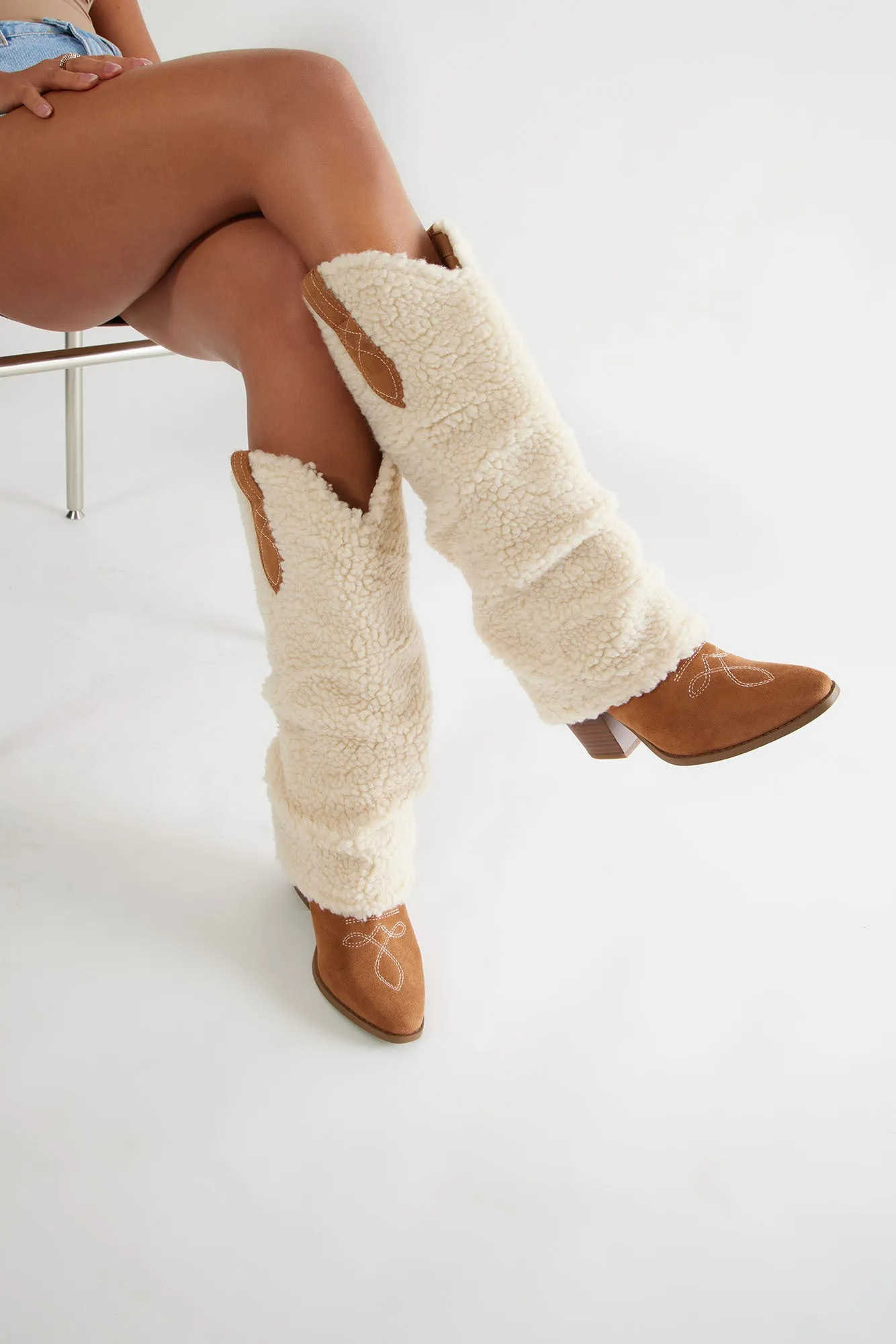 Baxter Sherpa Boots - Beige/Brown