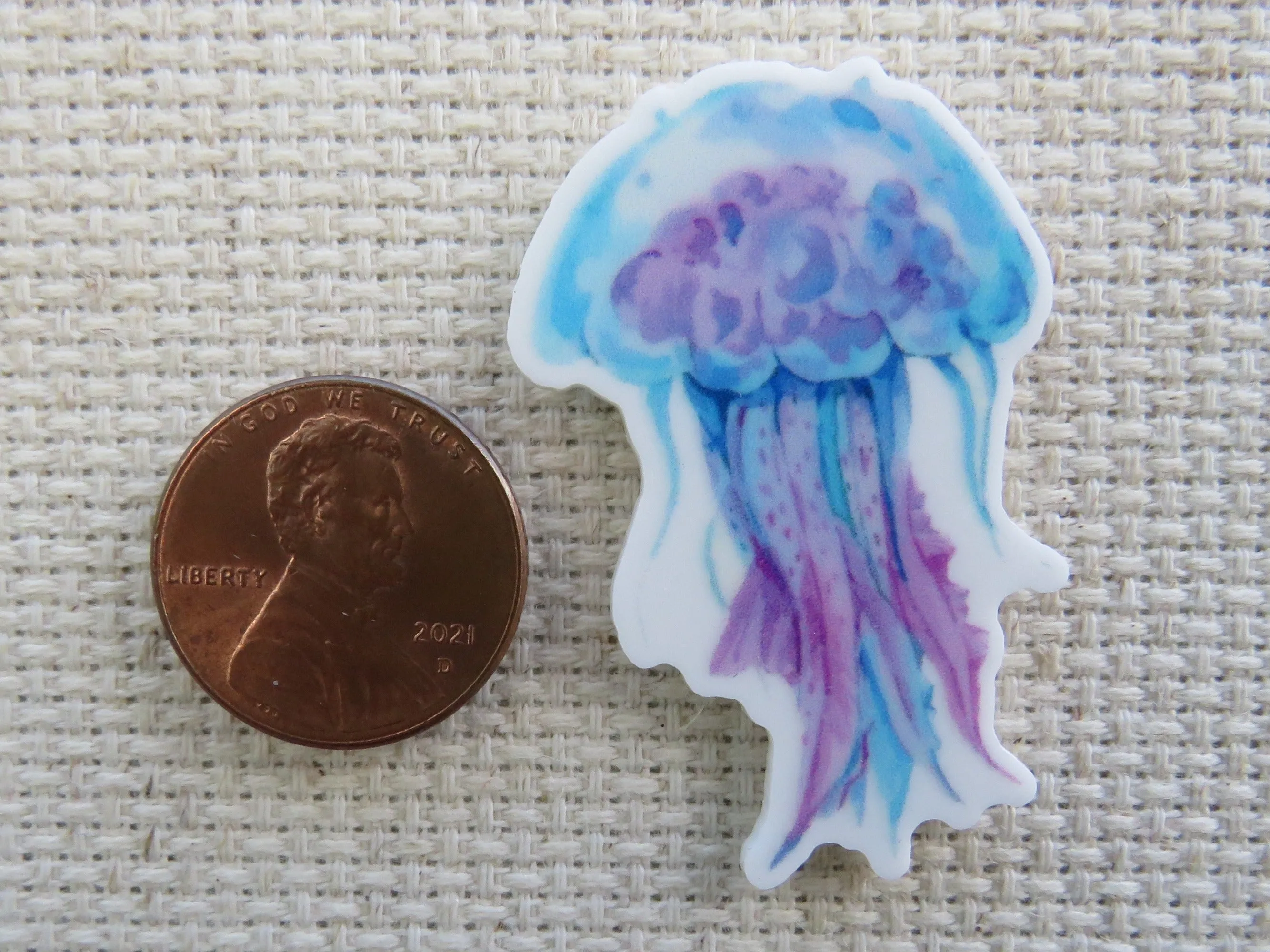 Blue Jelly Fish Needle Minder, Cover Minder, Magnet