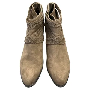 Boots Ankle Flats By Clothes Mentor, Size: 10