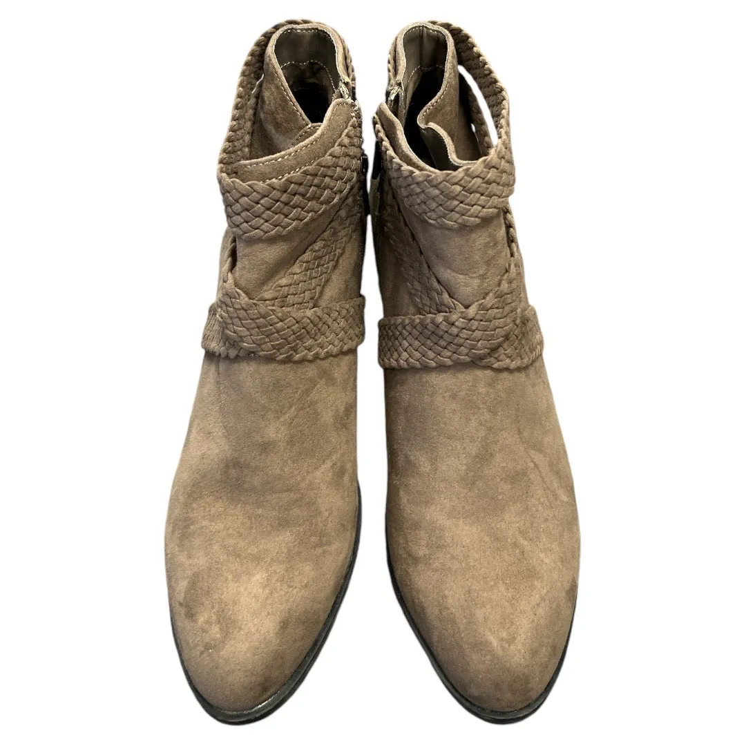 Boots Ankle Flats By Clothes Mentor, Size: 10