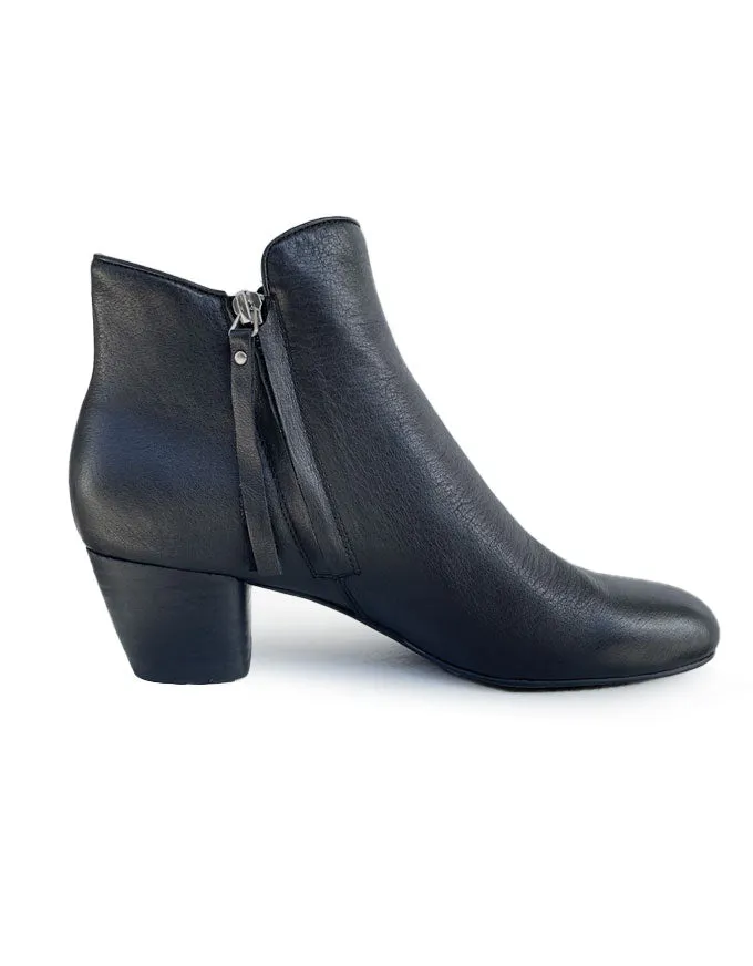 Demanse Ankle Boots Black