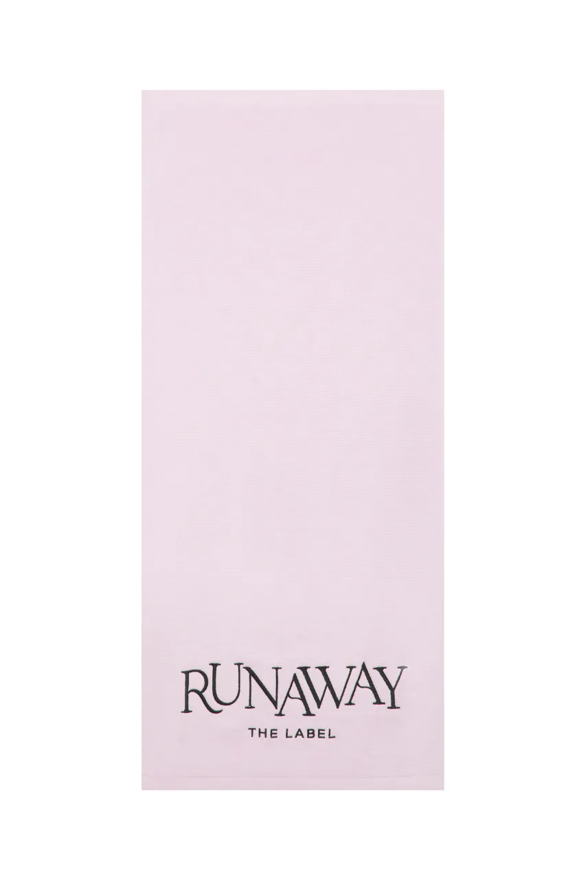 EMBROIDERED GYM TOWEL - LIGHT PINK