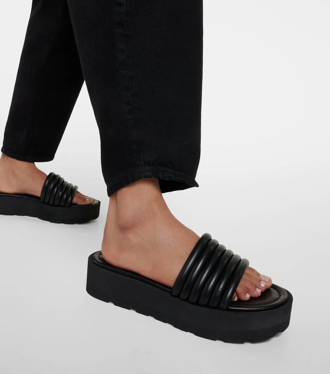 Leather platform sandals Gianvito Rossi, black