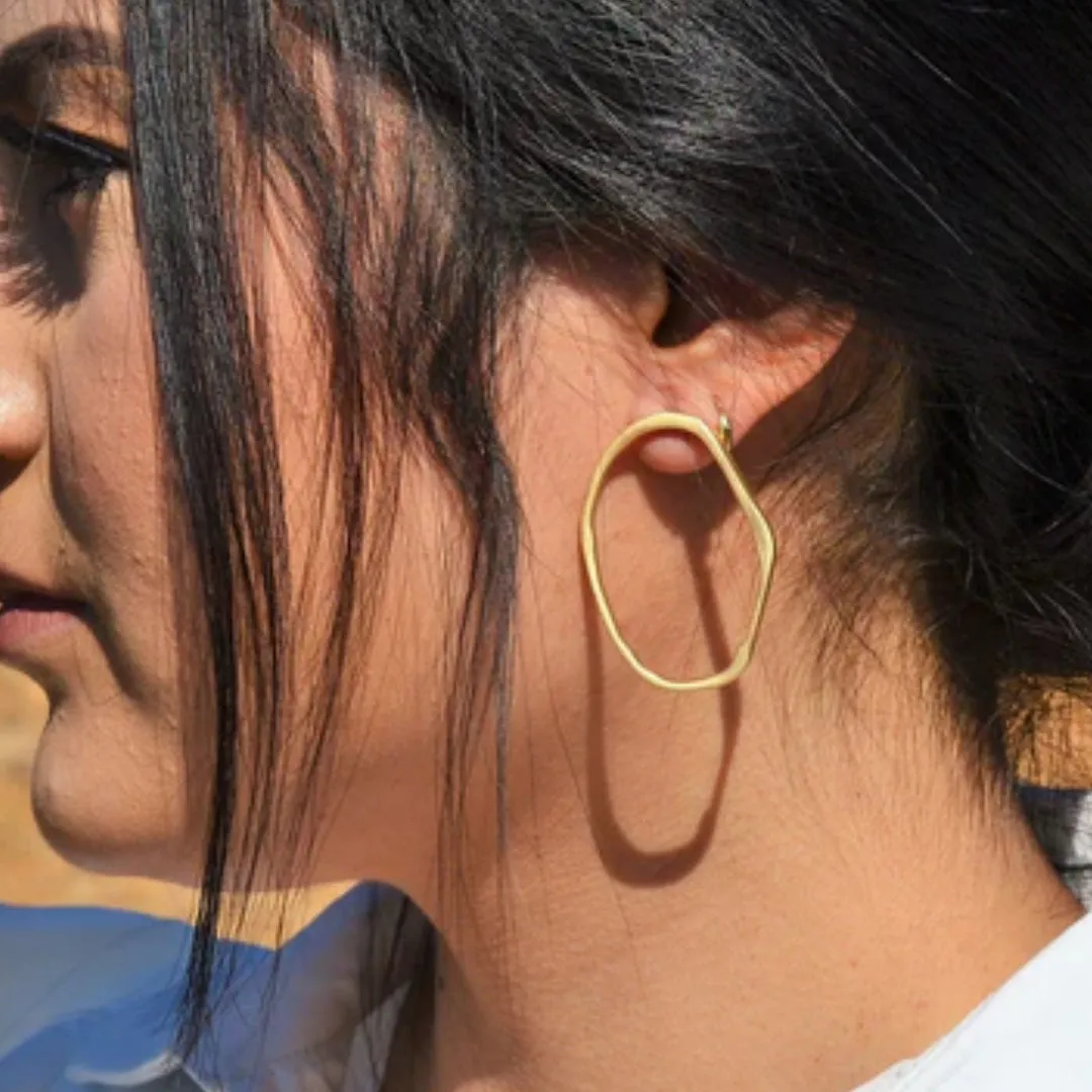 MATTE GOLD HOOP EARRINGS