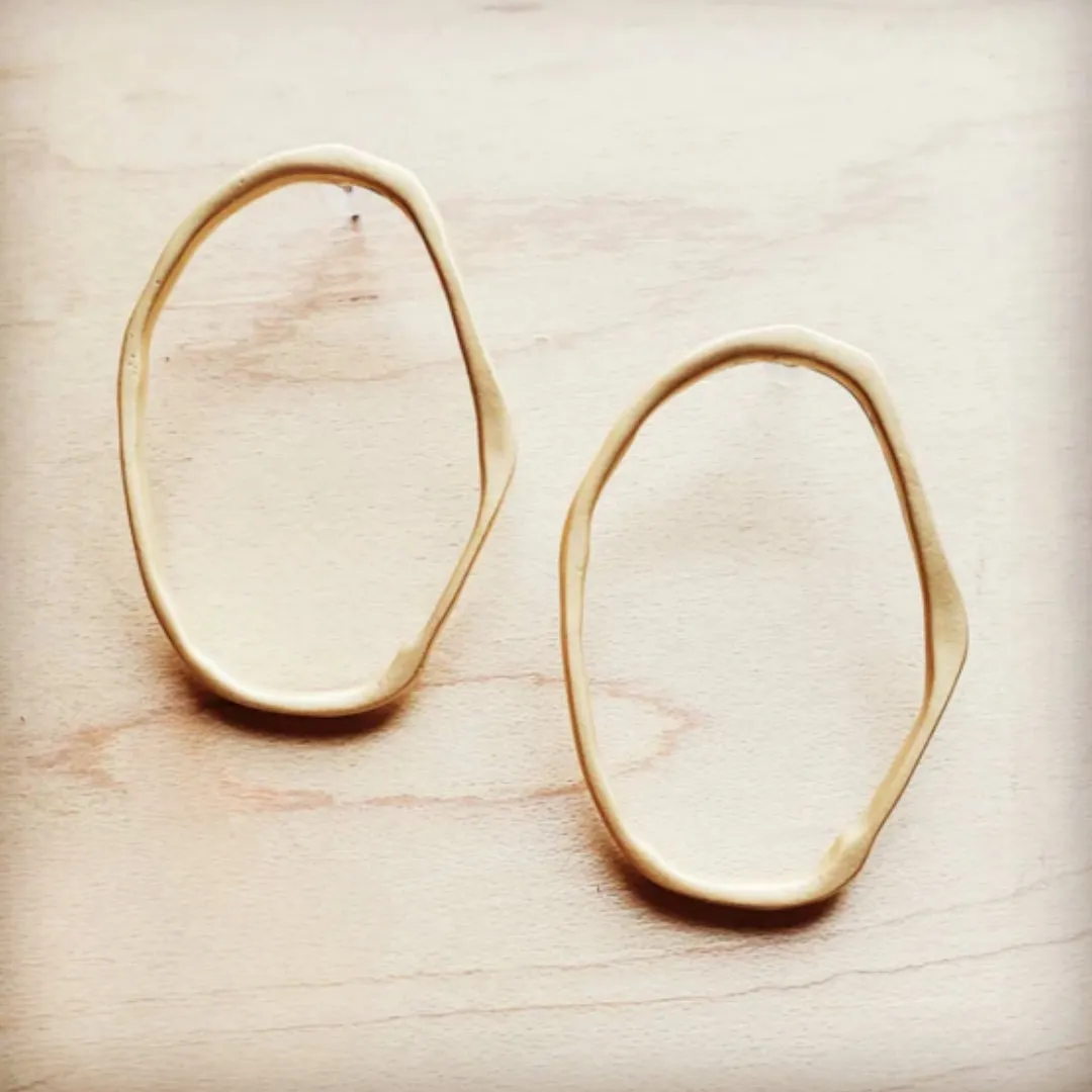 MATTE GOLD HOOP EARRINGS