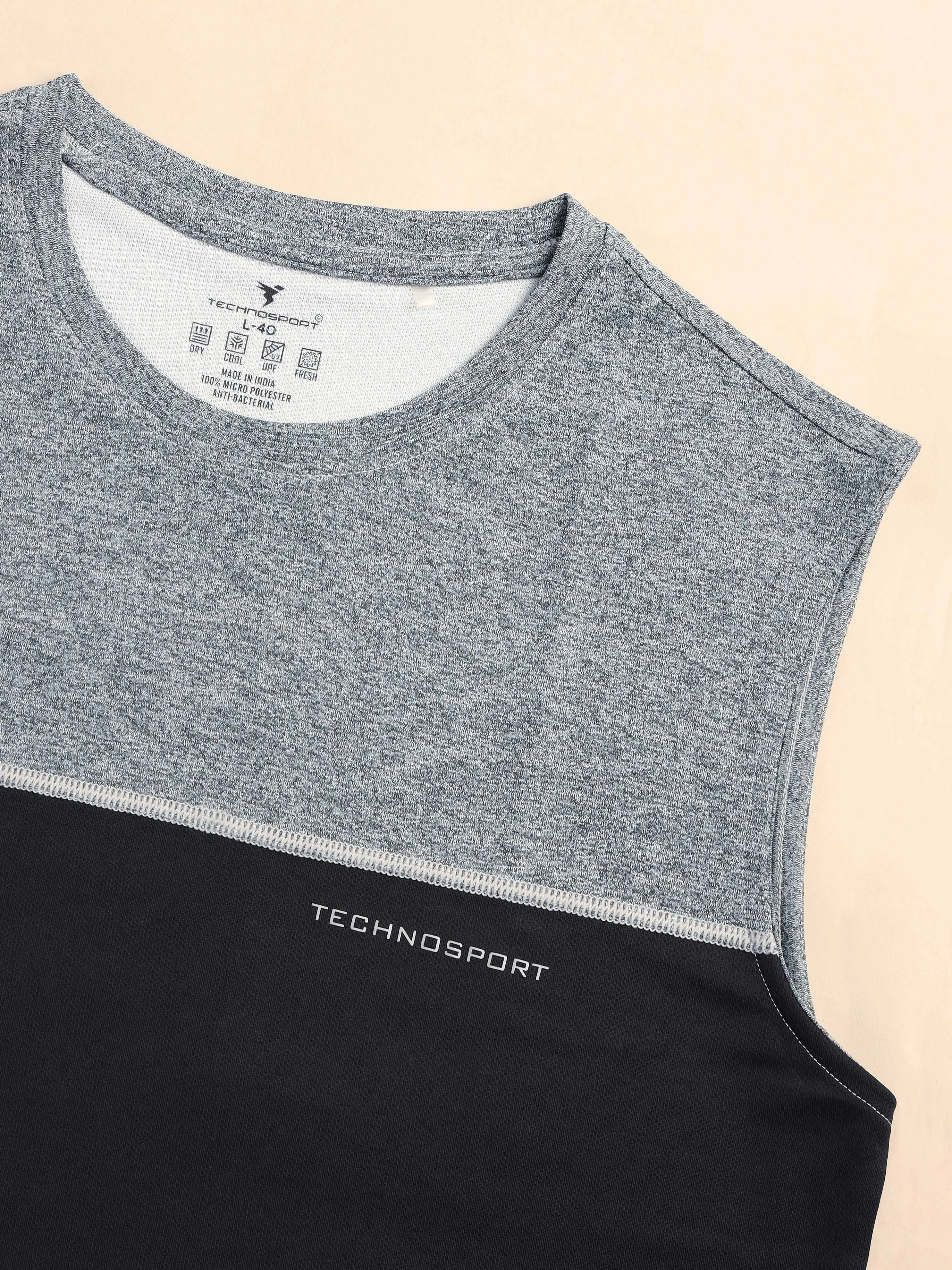 Men Colorblock Slim Fit Crew Neck Innerwear Vest with TECHNO COOL 
