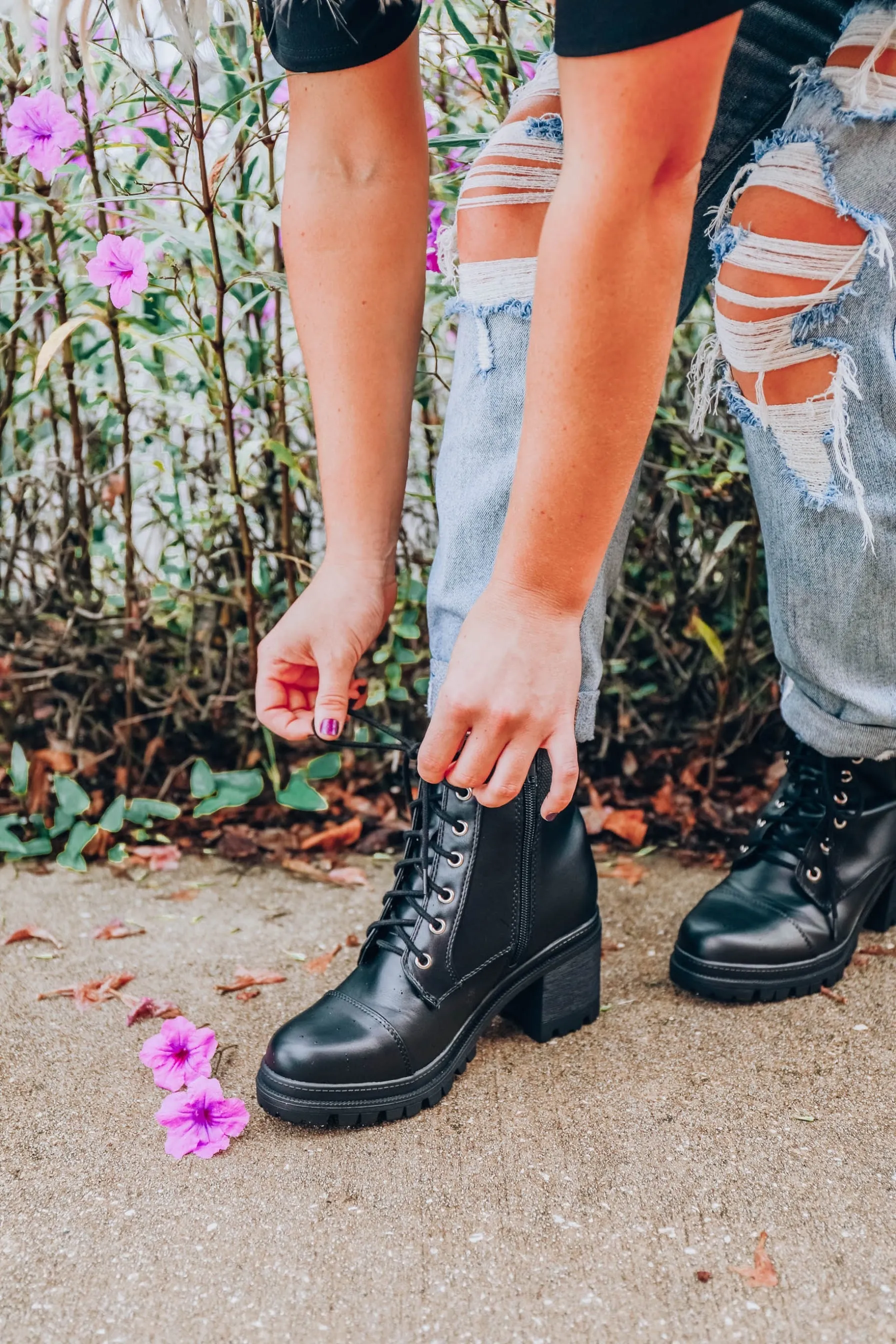 Outback Heeled Combat Boots - Black