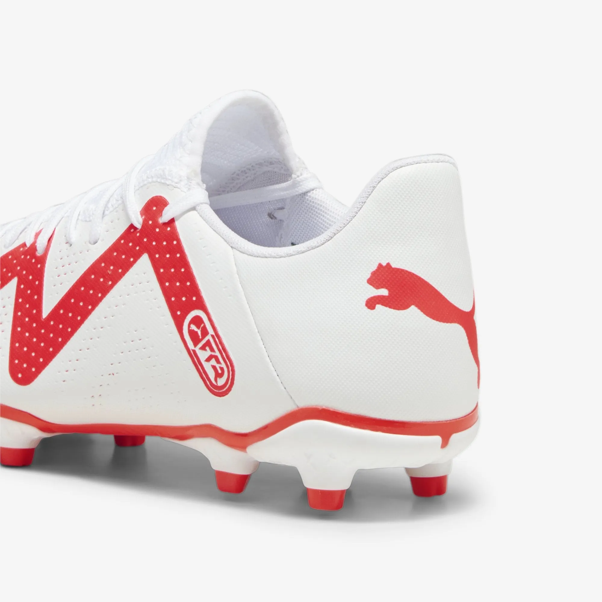Puma FUTURE PLAY FG/AG Soccer Cleats