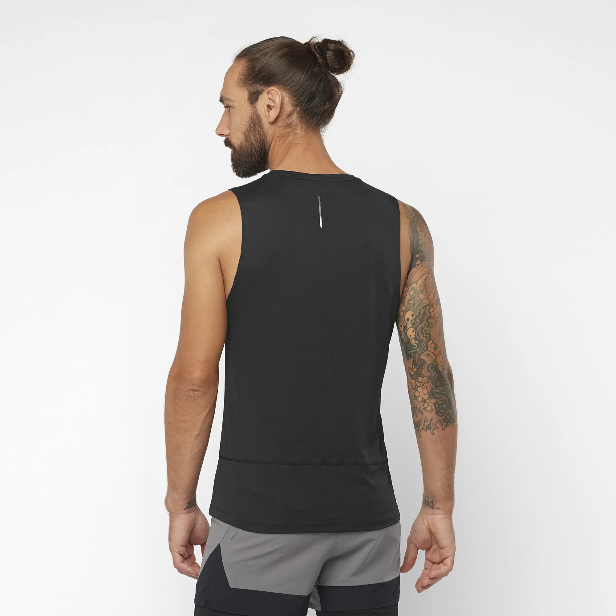 Salomon Men&#x27;s Cross Run Tank Top Deep Black | Buy Salomon Men&#x27;s Cross Run Tank Top Deep Black here | Outnorth