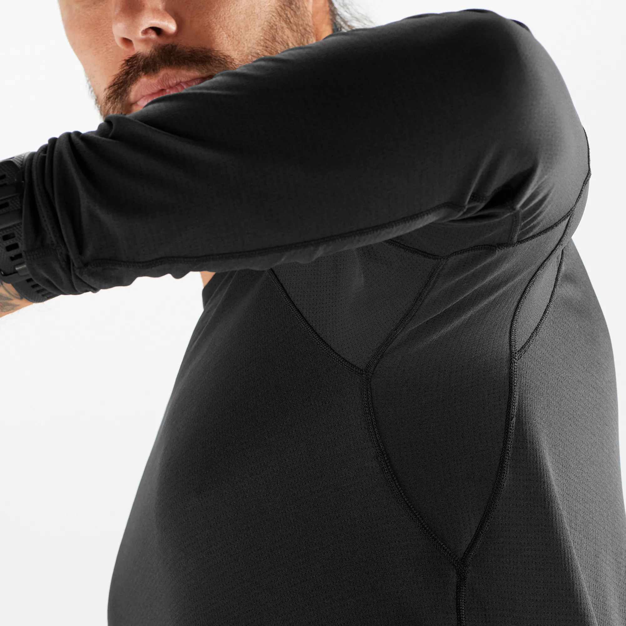 Salomon Men&#x27;s Cross Run Top Deep Black | Buy Salomon Men&#x27;s Cross Run Top Deep Black here | Outnorth