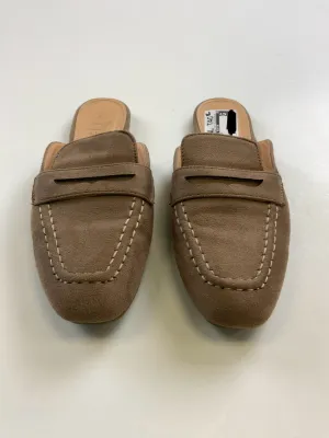 Shoes Flats By Clothes Mentor In Brown, Size: 6.5