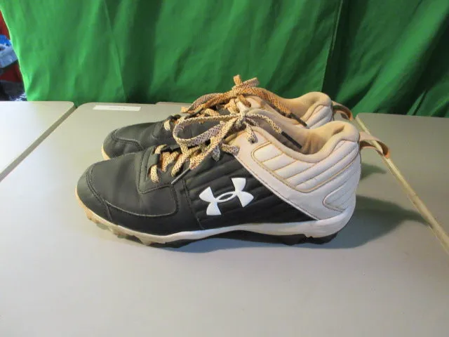 Used Under Armour Lead Off Youth Size 6 Baseball Cleats