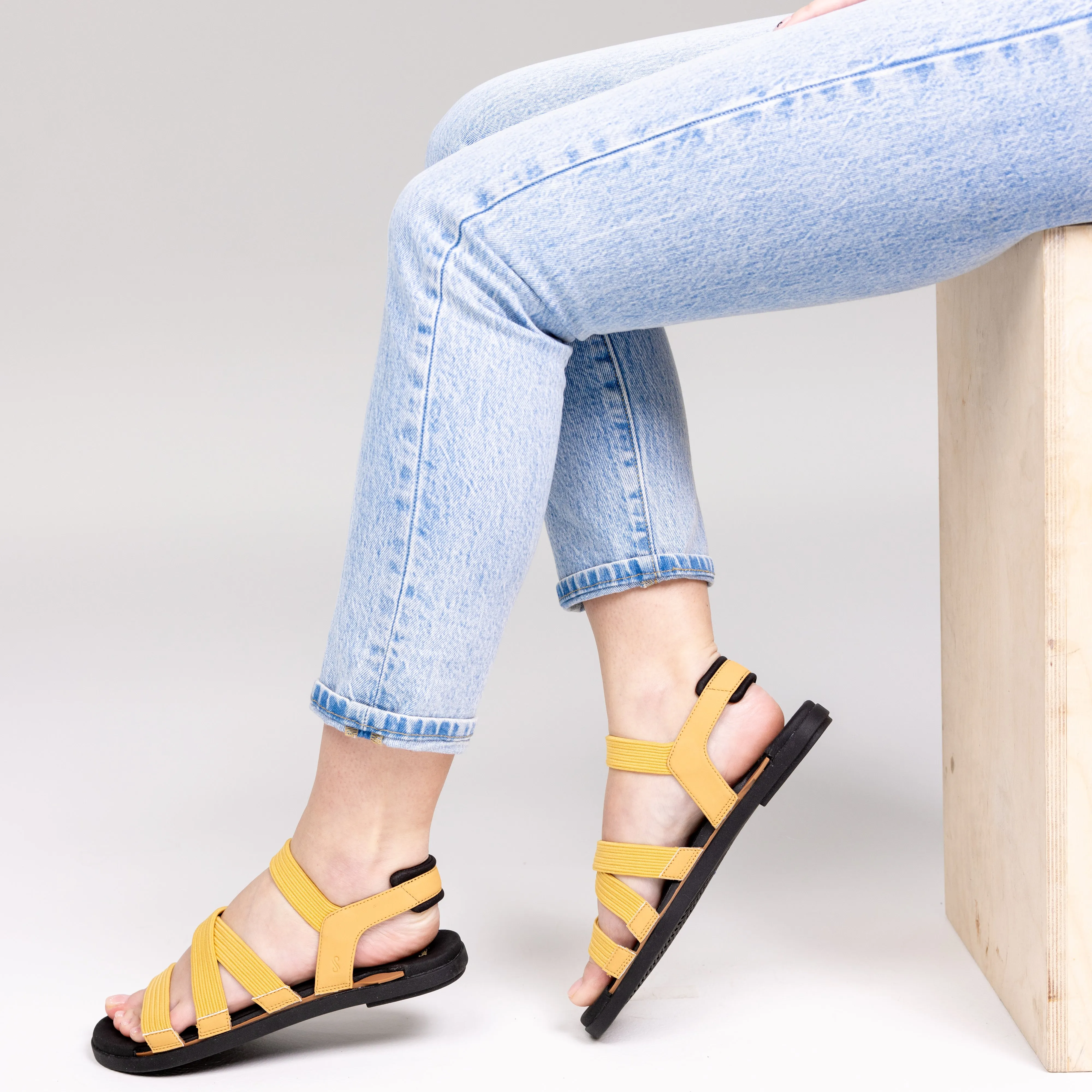 Vienna Flats with Black Base Option
